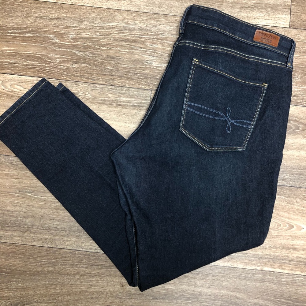 Women’s LEVI’S Denizen Jeans from Target. Size 16S/C.  Modern Skinny Fit.
